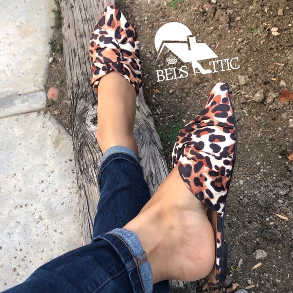 Leopard knot Pointed Toe Slip On Flat Mules - Picture 4 of 6